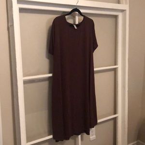 Mid length brown dress with POCKETS!